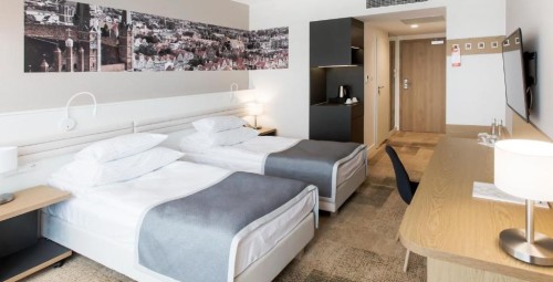 Urokliwy Pobyt (1 Noc, 2 Osoby) | Hotel Platan | Gdańsk-Prezent dla Rodziców_P
