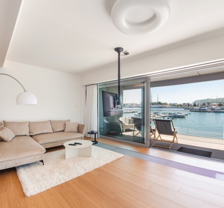 Pobyt w Luksusowym Apartamencie Yacht Park (2 Noce, 1-4 Osoby) | Flatbook Apartments | Gdynia