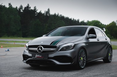 Jazda Mercedesem AMG A45 dla Dwojga (5 okrążeń) | Kielce_Prezent dla Znajomych_P