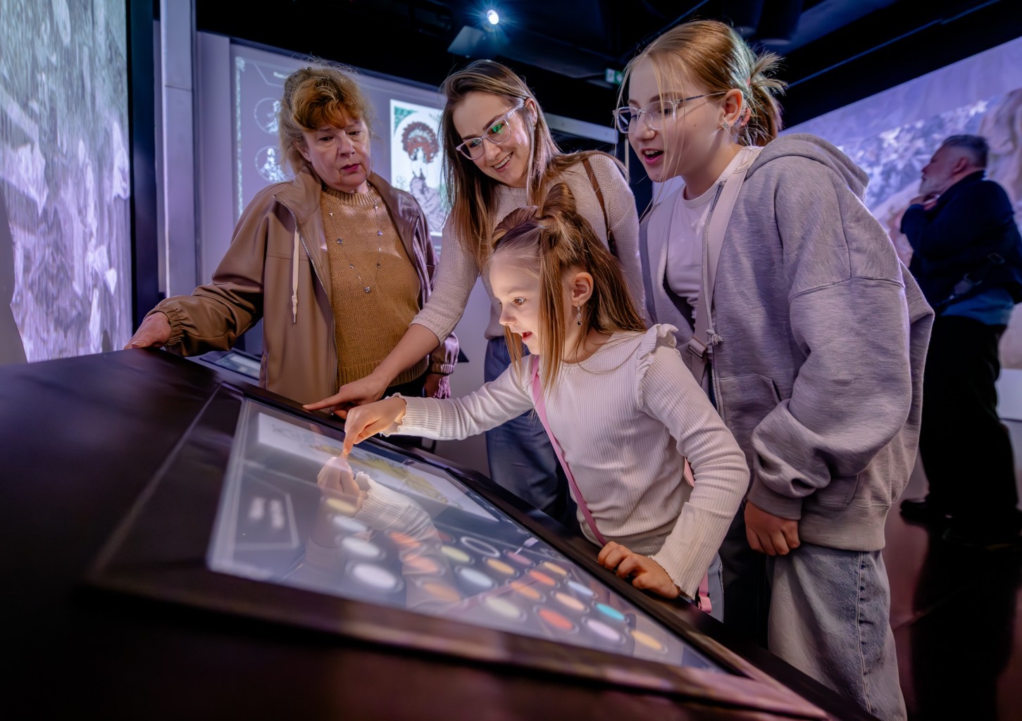 Rodzinny Wstęp na Wystawę Multisensoryczną "Art Box" (4 osoby) | Warszawa