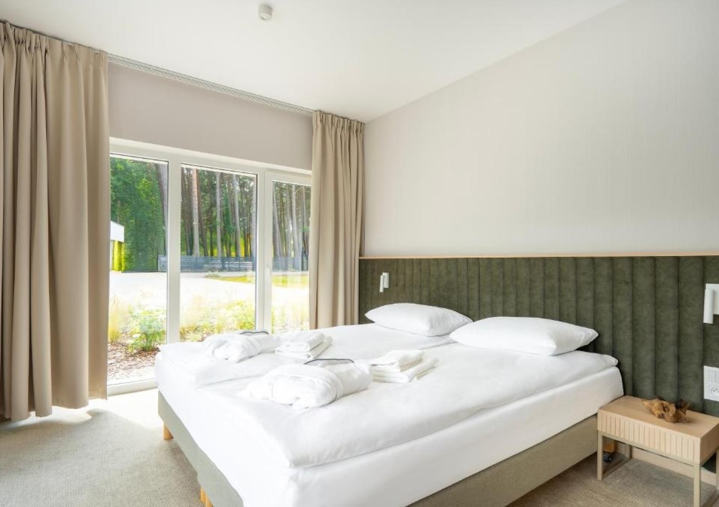 Pobyt w Apartamencie (2 Noce, 1-4 Osoby) | Sea Shell Apartments | Łukęcin