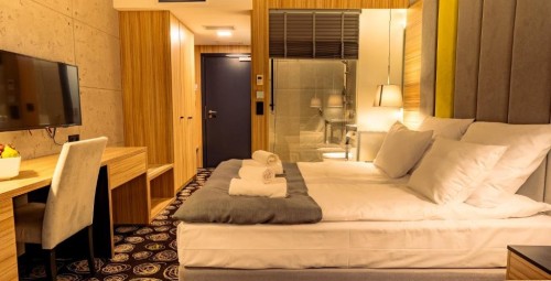 Zachwycający Pobyt (1 Noc, 2 Osoby) | Hotel Mielenko & SPA | Prezent dla Rodziców_P