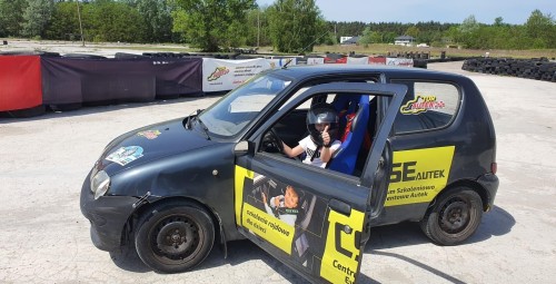 Jazda Samochodem Rajdowym po Torze dla Dziecka (60 minut) | Józefów-Prezent dla Dziecka_P