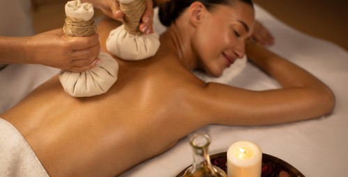 Masaż Stemplami Ziołowymi | Grudziądz-Prezent dla Kobiety_S