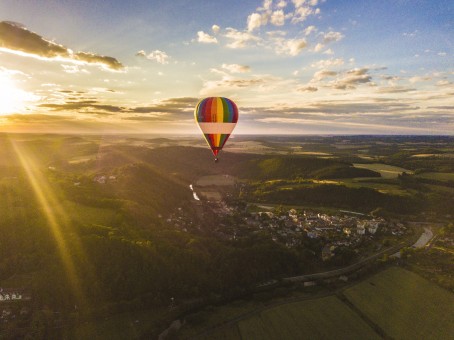 Lot Balonem o Wschodzie Słońca dla Dwojga (pon.-pt.) | Jelenia Góra (okolice)