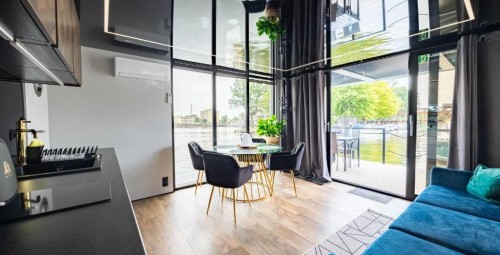Odprężający Pobyt w Domku na Wodzie (3 Noce, 1-4 Osoby) | Energy Apartments | Szczecin-Prezent dla Przyjaciół_P