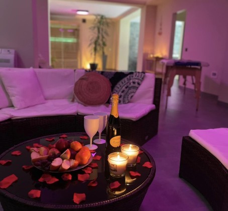 Relaks w SPA na Wyłączność z Masażem dla Dwojga | Zabrze