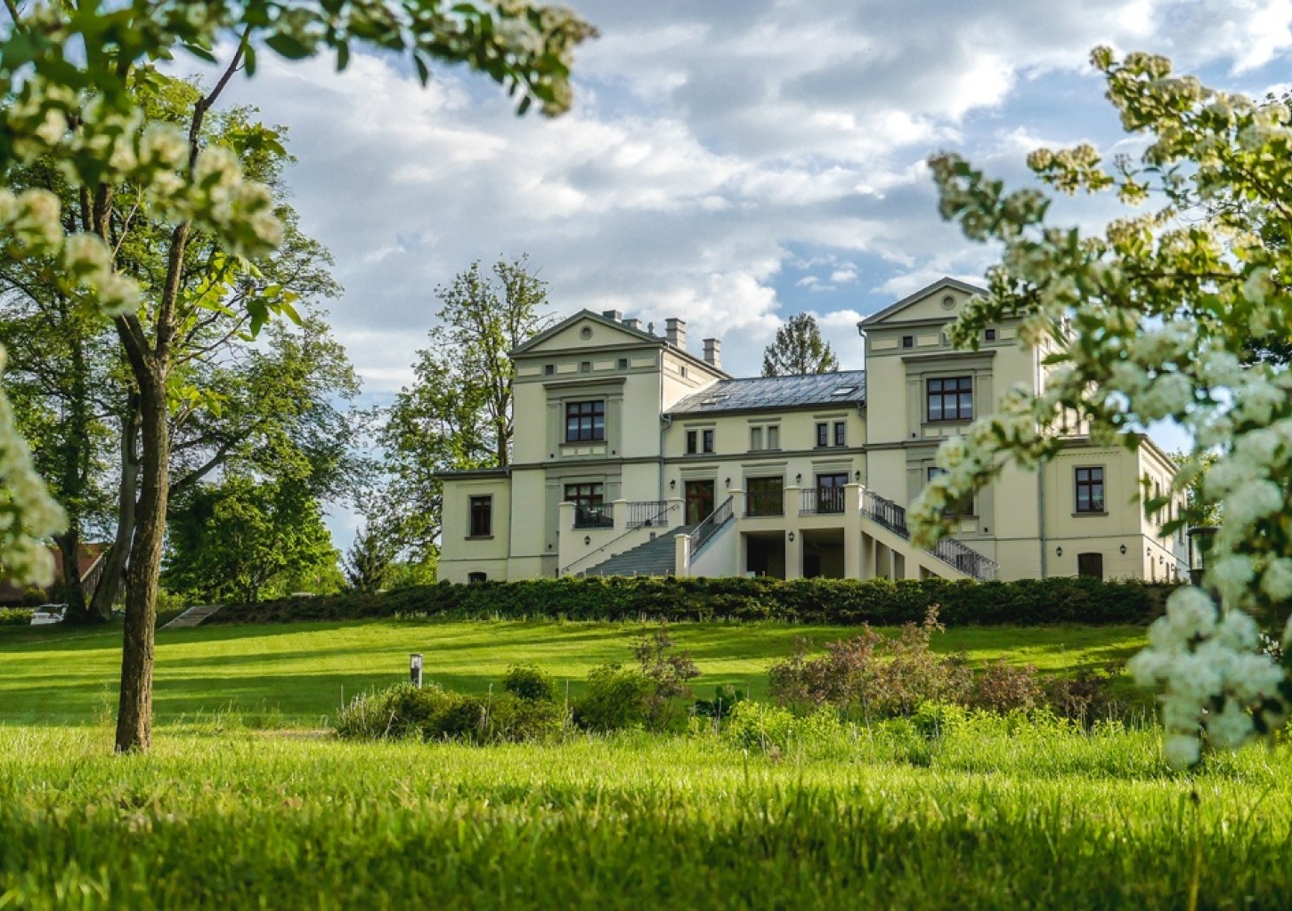 Romantyczny Pobyt w Pałacu (2 Noce, 2 Osoby) | Pałac Warlity | Olsztynek (okolice)