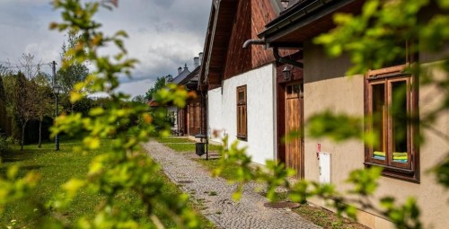 Urokliwy Pobyt (1 Noc, 2 Osoby) | Nowy Sącz | Prezent dla Pary_P