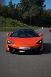 Pojedynek McLaren 570s Coupé vs. Ferrari California T | 4 okrążenia | Kraków-Prezent dla Niego_P
