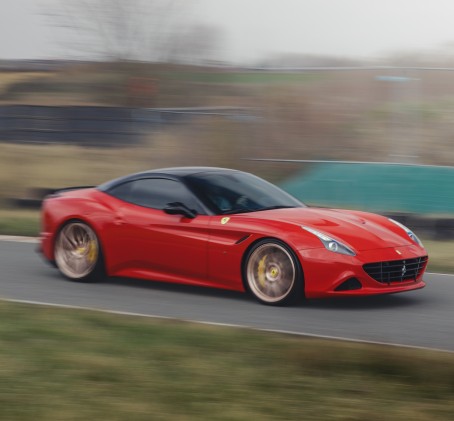 Jazda Ferrari California T | 2 okrążęnia | Kraków