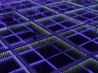 Przygoda w Szklanym Labiryncie dla Rodziny | Kraków-Prezent dla Dzieci_P