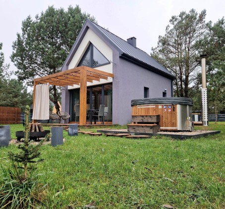 Odprężający Pobyt w Domku (2 Noce, 2 Osoby) | Osada pod Gwiazdami Łasko & SPA | Łasko
