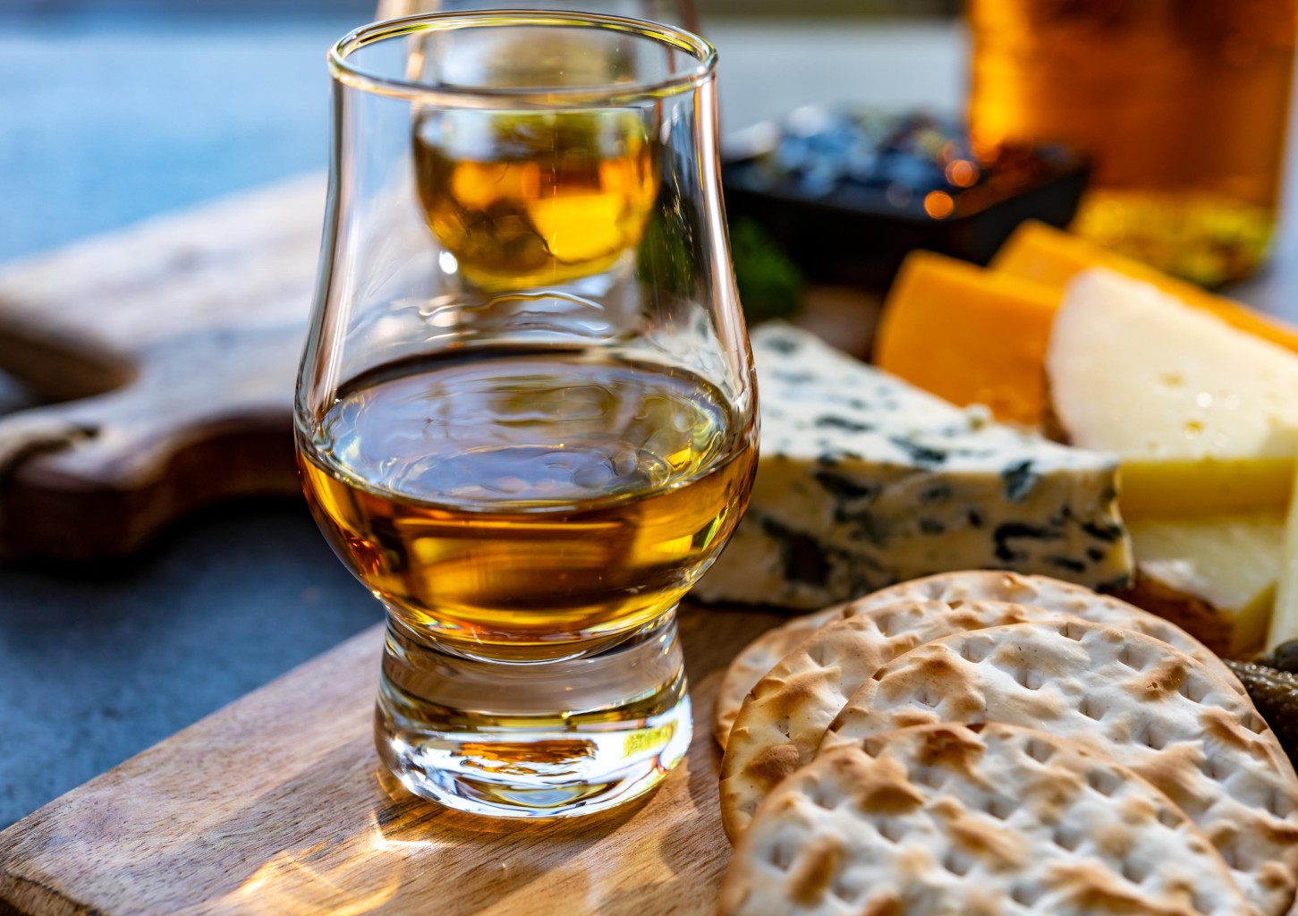 Luksusowa Degustacja Whisky z Foodpairingiem | Wiele Lokalizacji