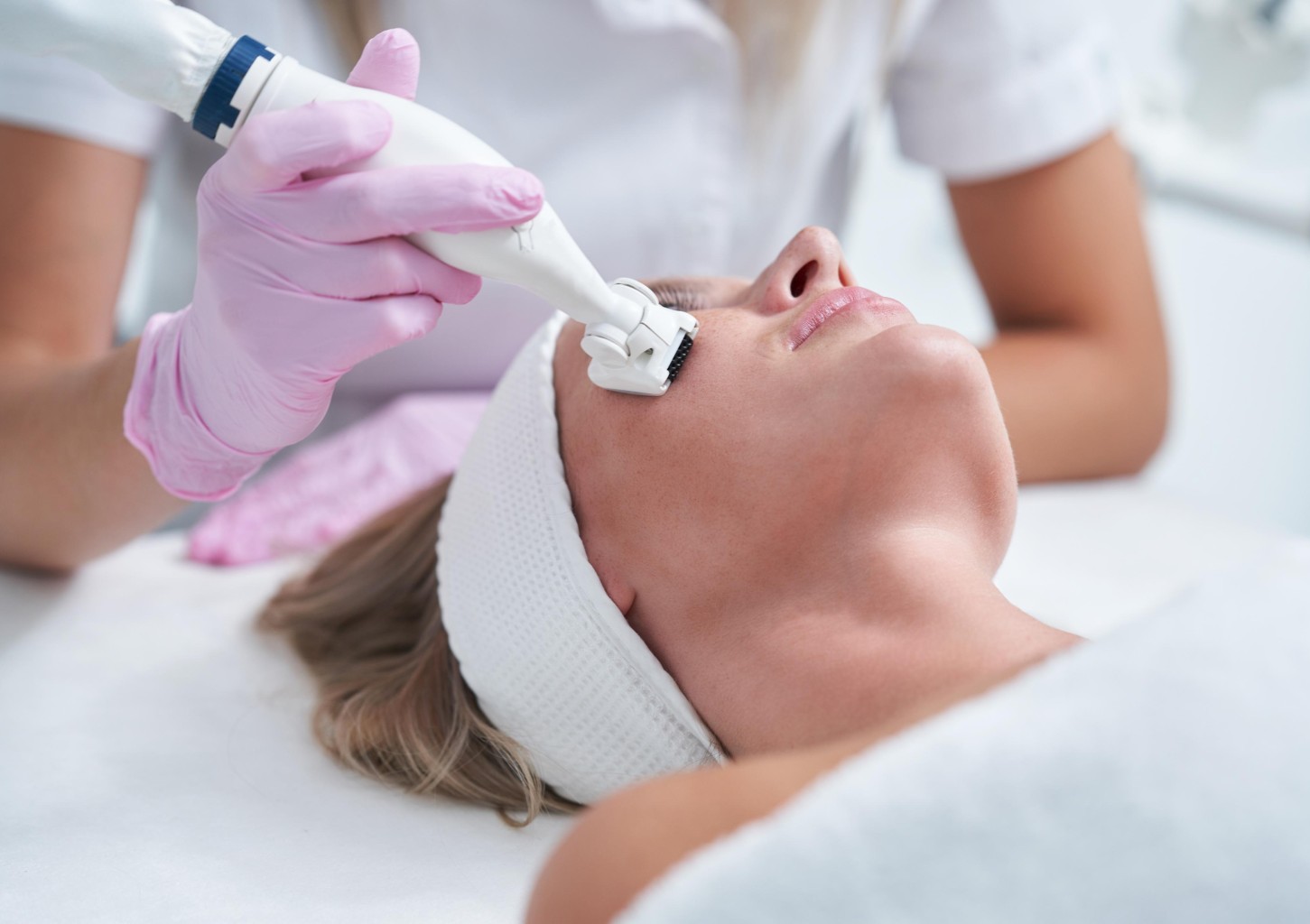 Oczyszczający Zabieg na Twarz | Tychy