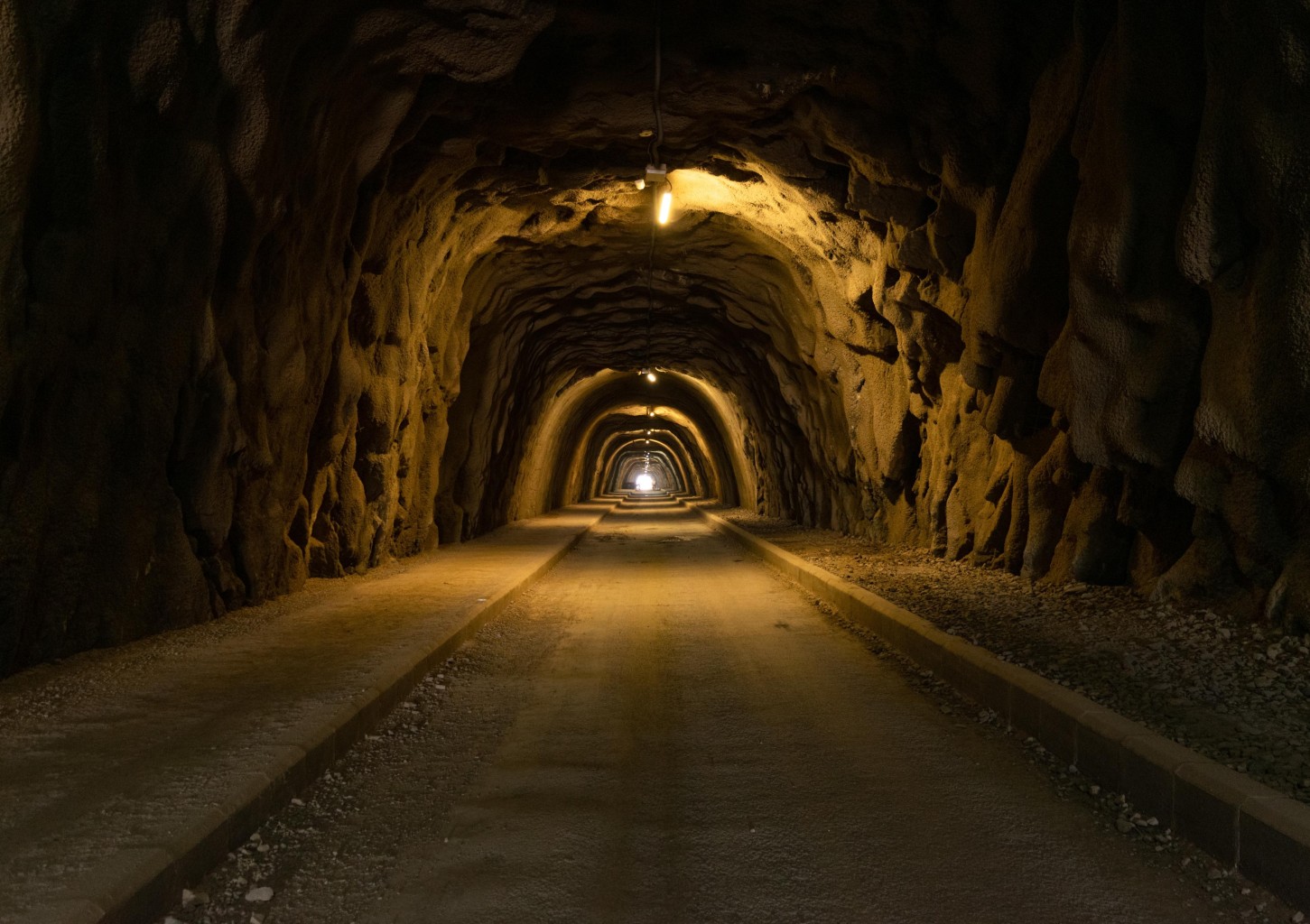 Przygoda w Podziemiach dla Rodziny (2+1) - Trasa Naukowa | Jelenia Góra
