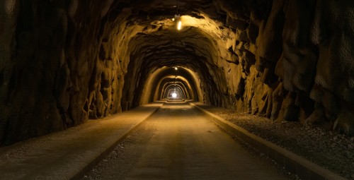 Przygoda w Podziemiach dla Rodziny (2+1) - Trasa Naukowa (Cewka Tesli) | Jelenia Góra-Prezent dla Rodziny_S