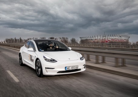 Jazda Teslą Model 3 (105 minut) | Wiele Lokalizacji