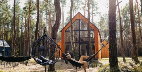 Pobyt w Domku (2 Noce, 1-4 Osoby) | Patyki Las Możliwości | Zelów-Prezent dla Znajomych_P