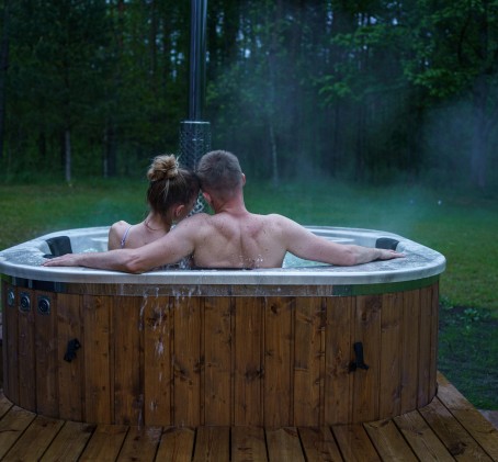 Relaks w Leśnym SPA z Masażem dla Dwojga | Kolonia Łobudzice