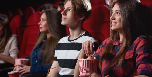 Seans w Kinie dla Przyjaciół (3 osoby) | Wiele Lokalizacji-Prezent dla Przyjaciół_S