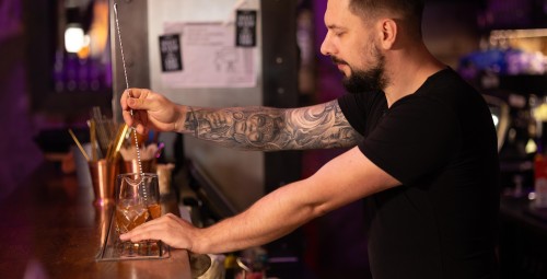 Indywidualna Przygoda Barmańska dla Przyjaciół | Rzeszów-Prezent dla Znajomych_P