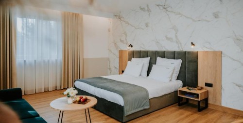 Pobyt w Leśniczówce (2 Noce, 2 Osoby) | Kwatera Czarne | Czarne-Prezent na Urodziny_P