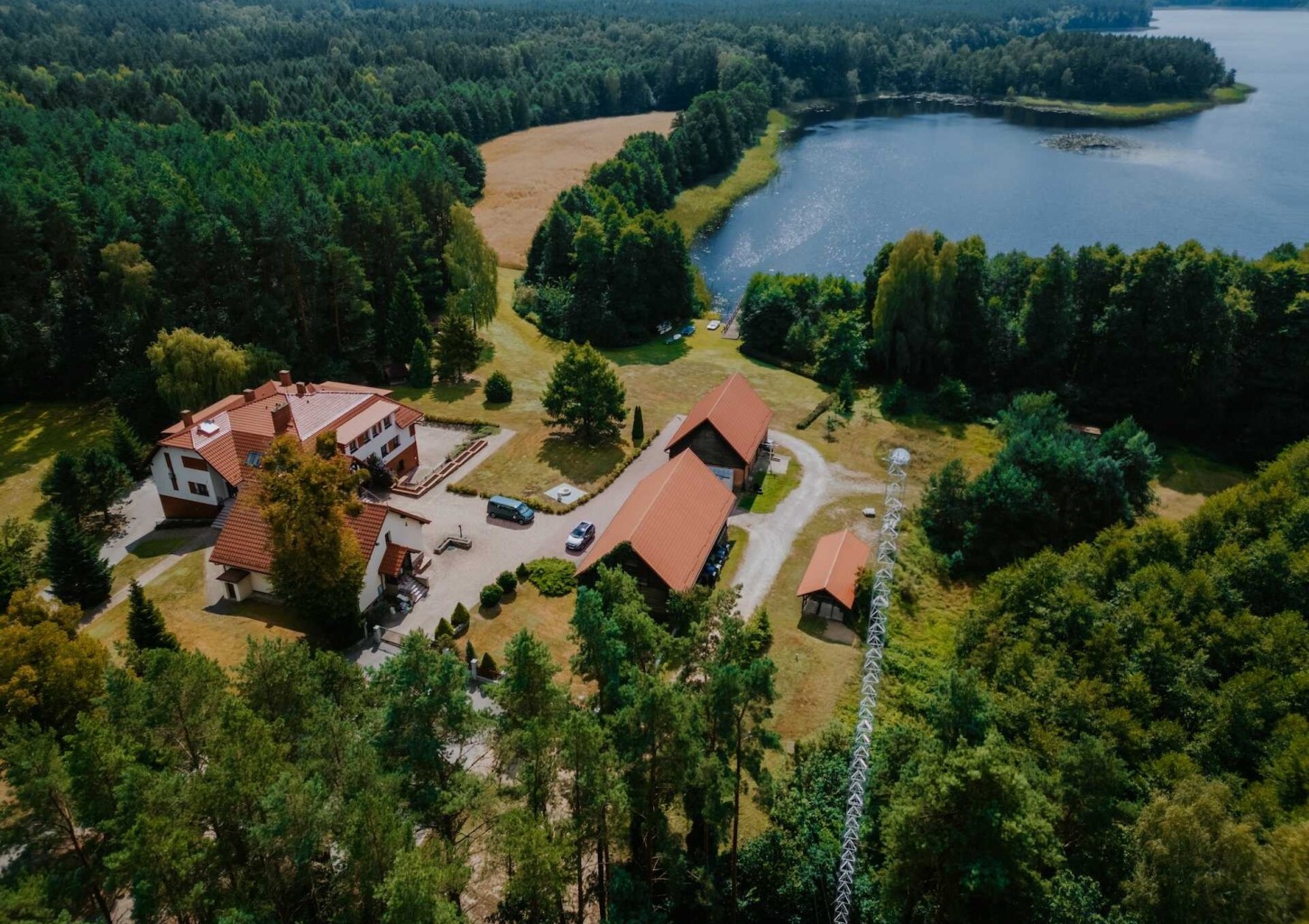 Pobyt w Leśniczówce (3 Noce, 2 Osoby) | Kwatera Czarne | Czarne