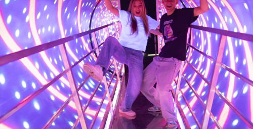 Zwiedzanie Muzeum Iluzji dla Znajomych (4 osoby) | Sopot-Prezent na Urodziny_P