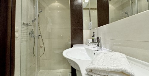 Urokliwy Pobyt w Beskidach (3 Noce, 2 Osoby) | Rzyki | Oberża Czarny Groń | Prezent na Walentynki_P