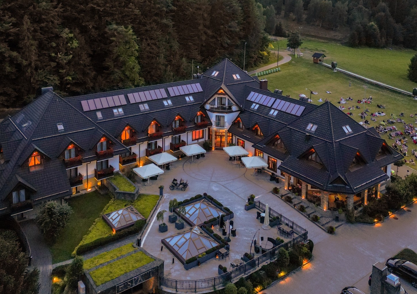 Odprężający Pobyt w Beskidach (3 Noce, 2 Osoby) | Hotel&SPA Czarny Groń | Rzyki