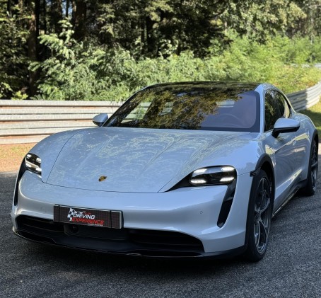 Jazda Porsche Taycan Cross Turismo 4S Performance Plus dla Dwojga | 2 okrążenia | Kielce