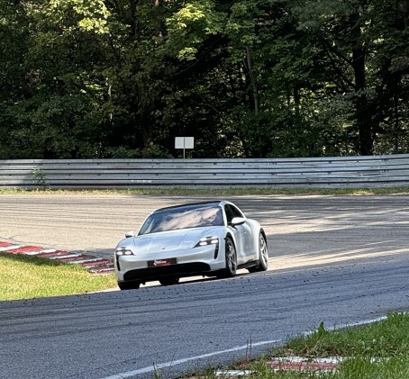 Jazda Porsche Taycan Cross Turismo 4S Performance Plus | 1 okrążenie | Kielce