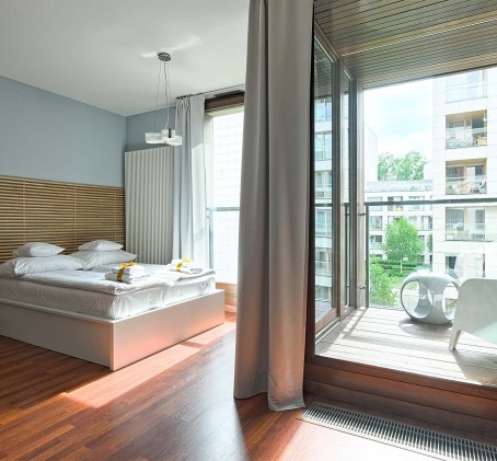 Urokliwy Pobyt w Apartamencie (3 Noce, 2 Osoby) | Go Apartment | Warszawa