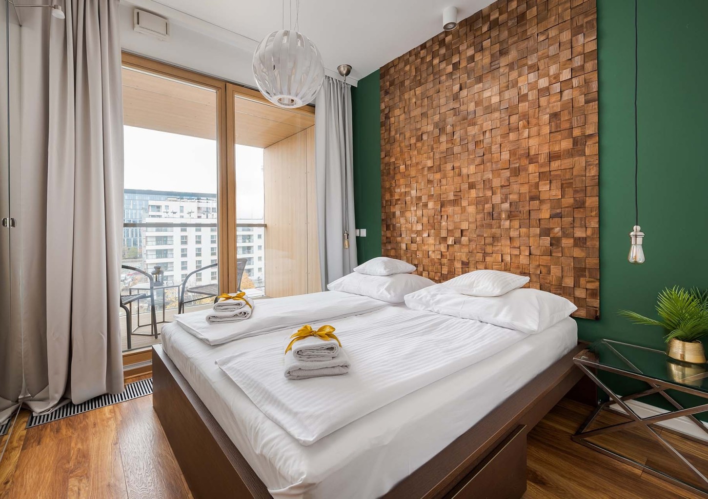 Pobyt w Apartamencie (2 Noce, 1-4 Osoby) | Go Apartments | Warszawa