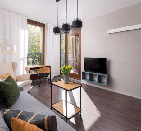 Urokliwy Pobyt w Apartamencie (3 Noce, 1-4 Osoby) | Go Apartments | Warszawa