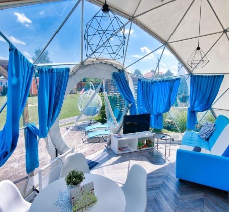 Romantyczny Glamping z Jacuzzi na Wyłączność (2 Noce, 2 Osoby) | Holiday Park | Zator