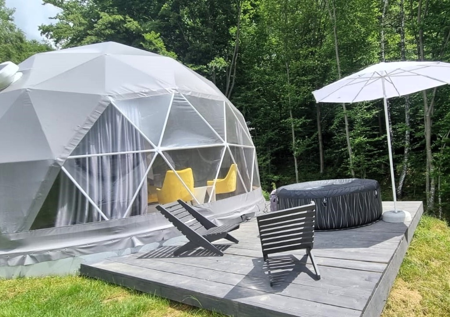 Glamping z Jacuzzi w Bieszczadach (2 Noce, 2 Osoby) | Dolina Gwiazd | Zawadka