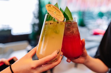 Wypad na Drinka dla Przyjaciół (4 osoby) | Kraków | Prezent na Mikołajki_S