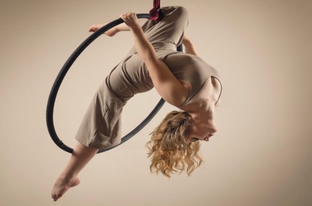 Poznaj Aerial Hoop | Warszawa