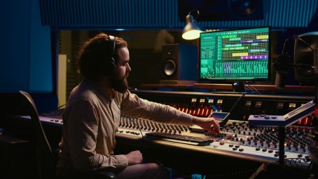 Sesja DJ-ska z Instruktorem | Łódź | Prezent na Święta_S