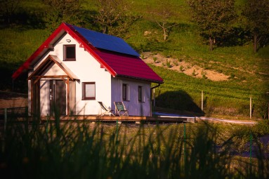 Rodzinny Pobyt w Domku w Winnicy (1-6 Osób, 1 Noc) | Janowice | Prezent na Święta_P