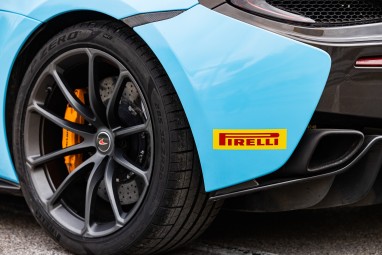 Poprowadź McLaren 570GT | 10 okrążeń | Wiele Lokalizacji | Prezent dla Niego_P