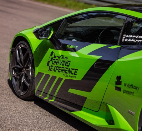 Poprowadź Lamborghini Huracán | 10 okrążeń | Wiele Lokalizacji