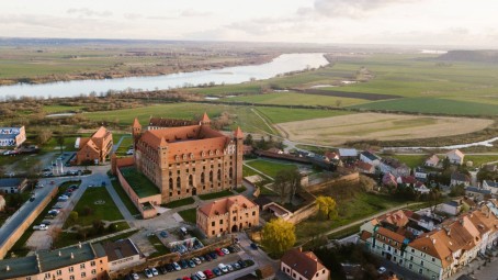 Relaksujący Pobyt w Zamku (1 Noc, 2 Osoby) | Gniew | Zamek Gniew | Prezent dla Rodziców_P