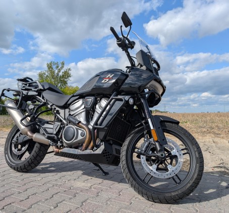 Jazda Motocyklem Harley-Davidson Pan America 1250 | Wiele Lokalizacji