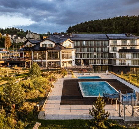 Wymarzony Pobyt w Górach | Sun & Snow Czarna Góra Resort | Wiele Lokalizacji