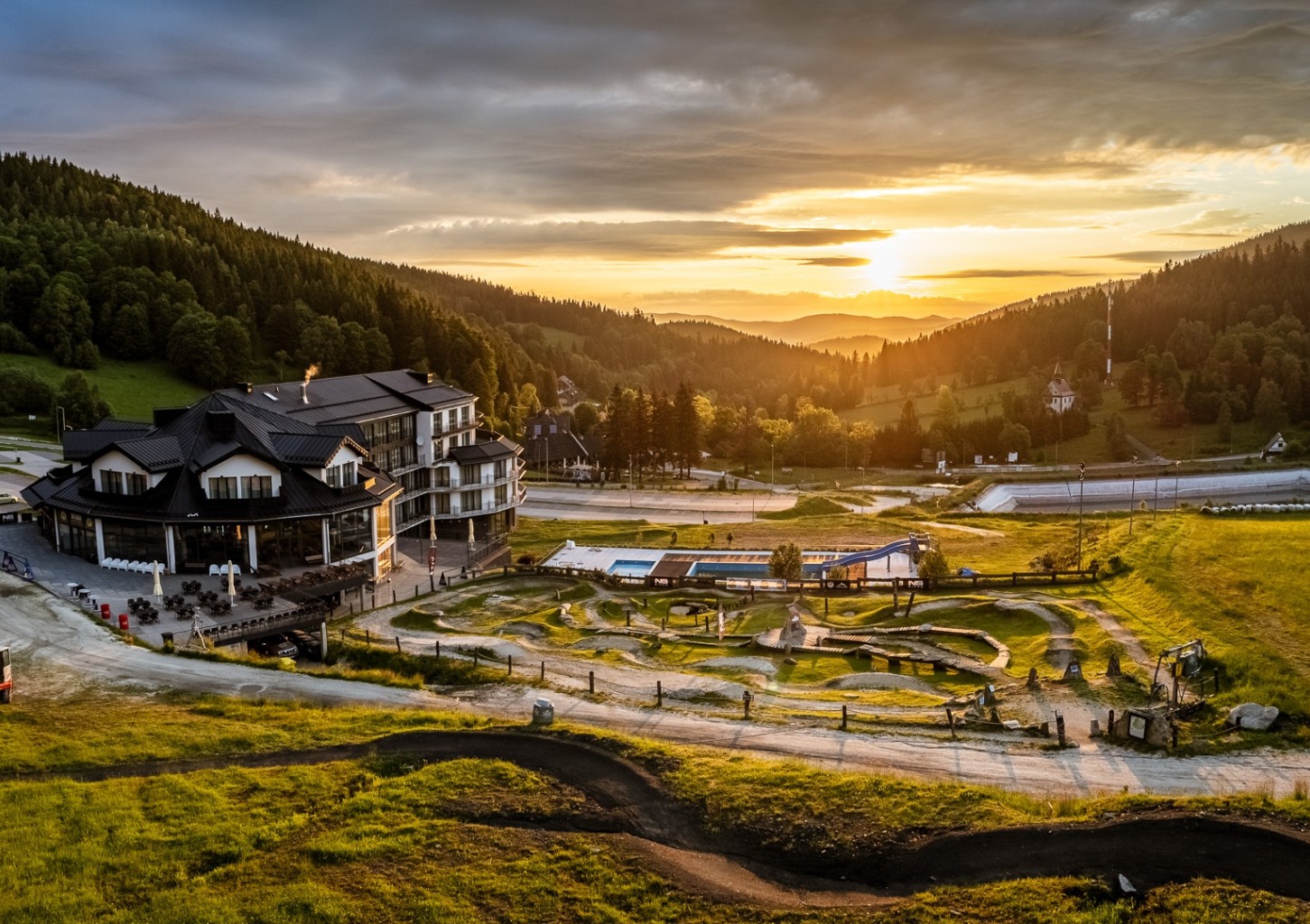 Odprężający Pobyt w Górach | Sun & Snow Czarna Góra Resort | Wiele Lokalizacji