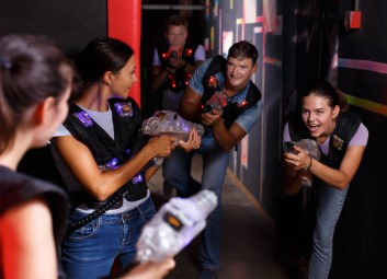 Poznaj Paintball Laserowy | Jelenia Góra-Prezent na Urodziny_S