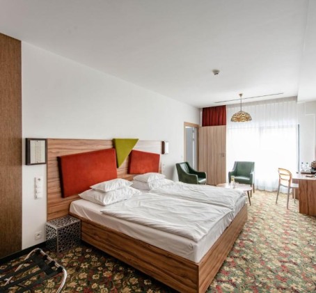 Urokliwy Pobyt (1 Noc, 2 Osoby) | Hotel Lenart | Wieliczka